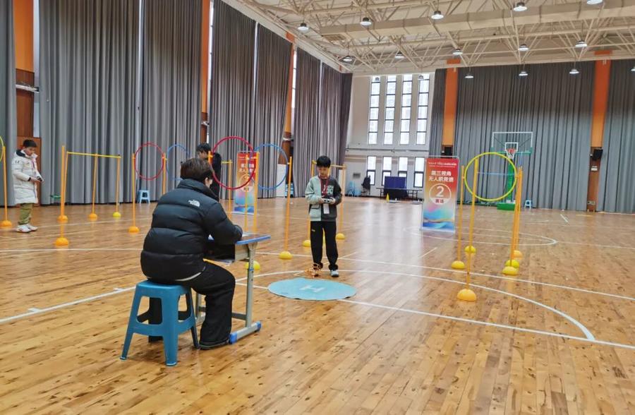 新型運動熱潮來襲!宏愿瞰藍天——“歷城區全民健身航模賽”科技對決譜新篇